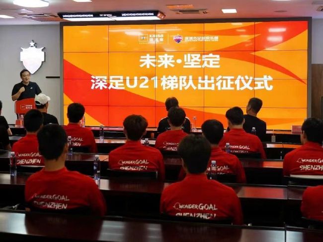 而采用全新技术升级换代的多媒体舞美效果，还给现场观众带来了一场视觉盛宴，很 《电影之歌》导演田沁鑫 2010-09-06 事隔5年，电影频道倾力打造的大型多媒体音乐剧《电影之歌》再度扬帆起航。